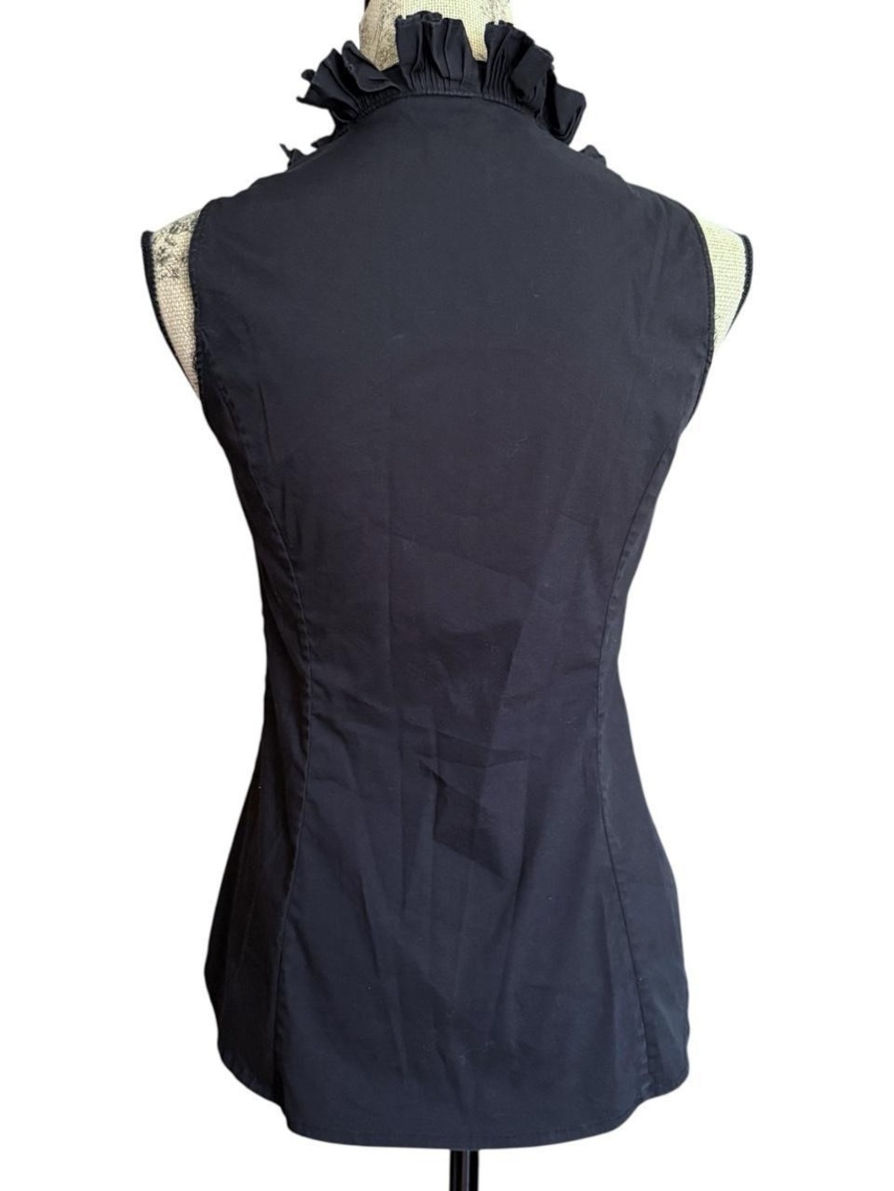 Sleeveless Ruffle Front Black Button-Up Top Size 2 - Picture 3 of 5
